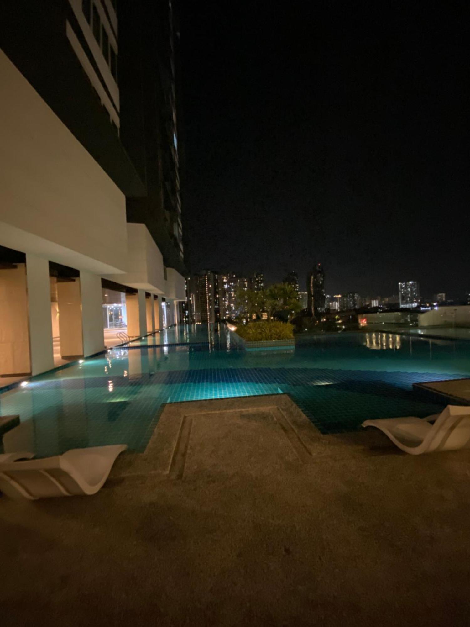 Privatunterkunft Infinite Pool! In *